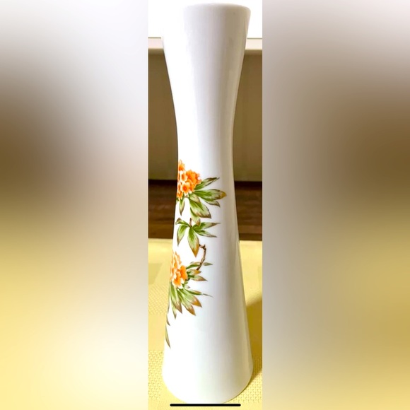 Vintage AK Kaiser West Germany Rosana Porcelain Bud Vase 9 3/4” Tall - Picture 2 of 7